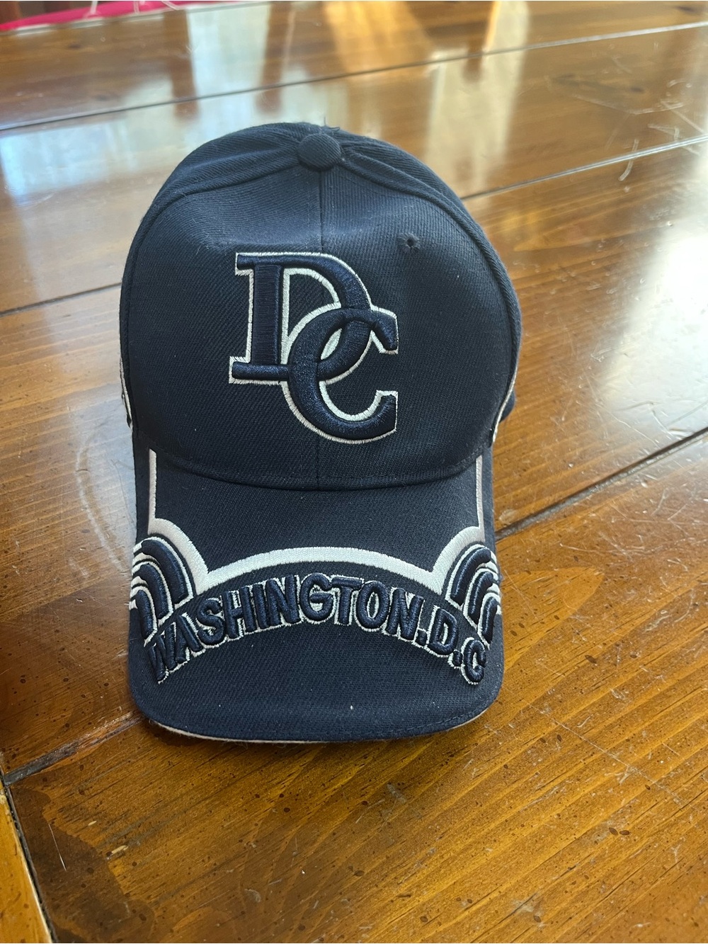 Washington DC Souvenir Hat Navy Blue Embroidered Baseball Cap EUC